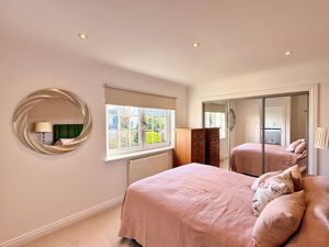 Photo 14- click for photo gallery